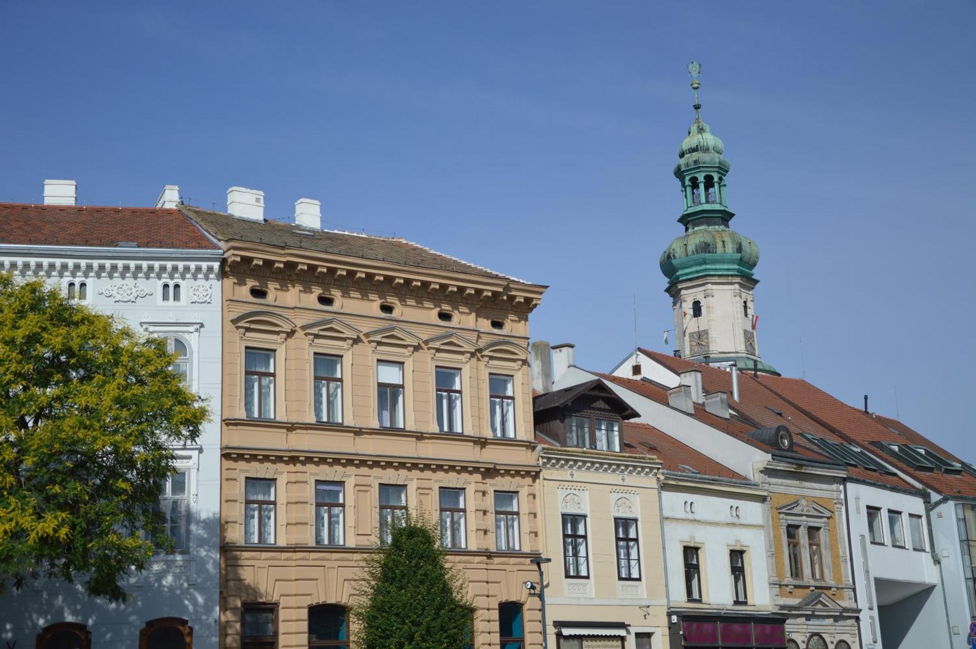 V62 Studio Apartments- In The Downtown Sopron Zewnętrze zdjęcie
