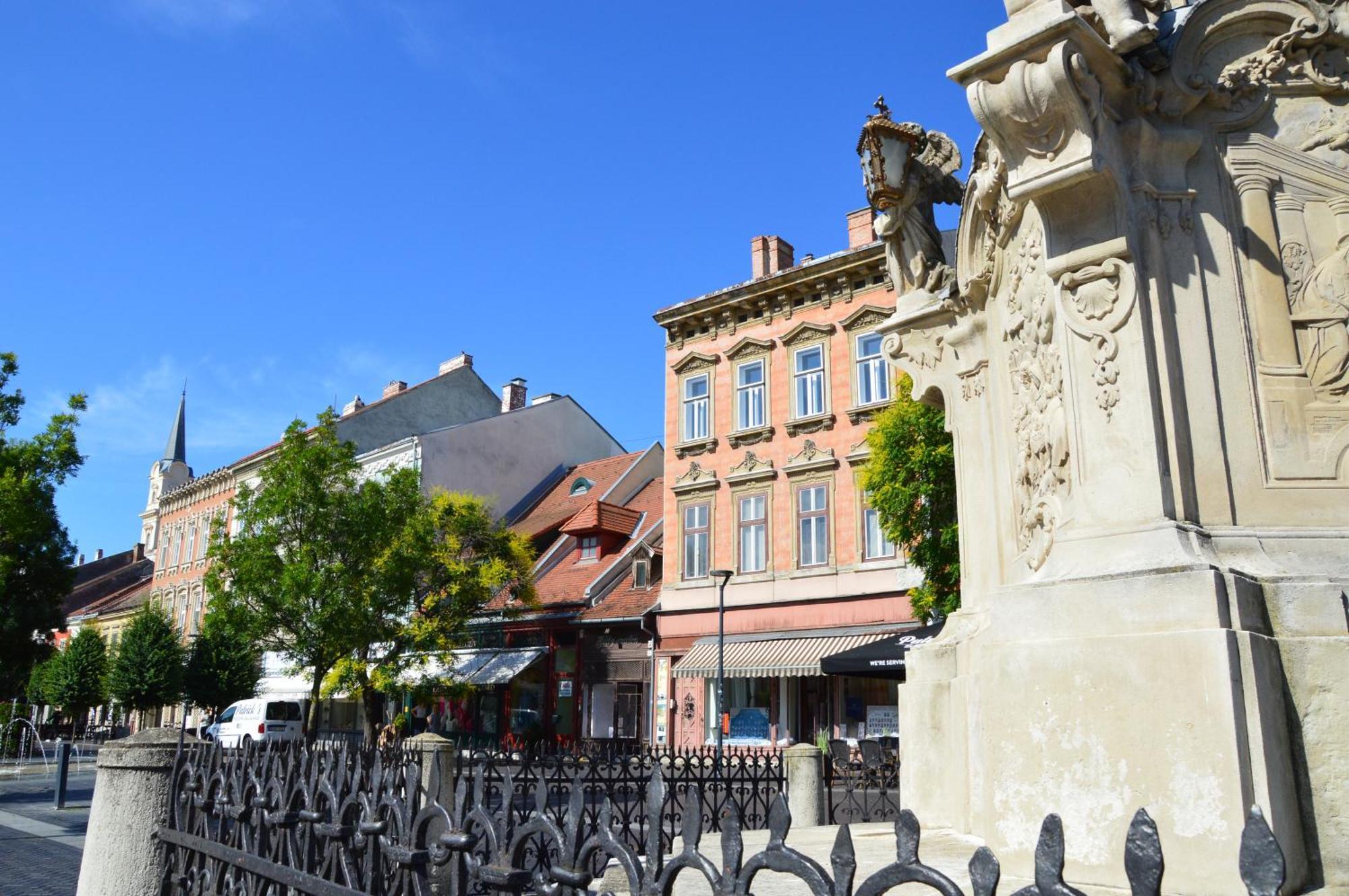 V62 Studio Apartments- In The Downtown Sopron Zewnętrze zdjęcie
