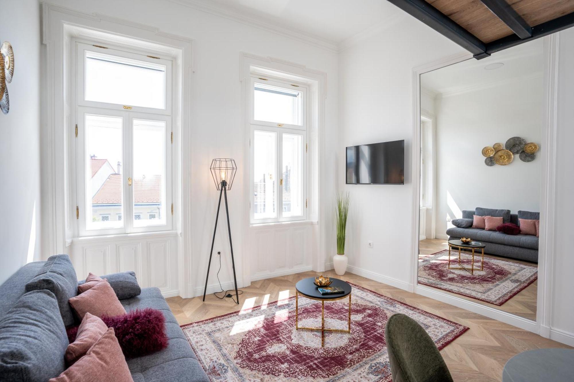V62 Studio Apartments- In The Downtown Sopron Zewnętrze zdjęcie