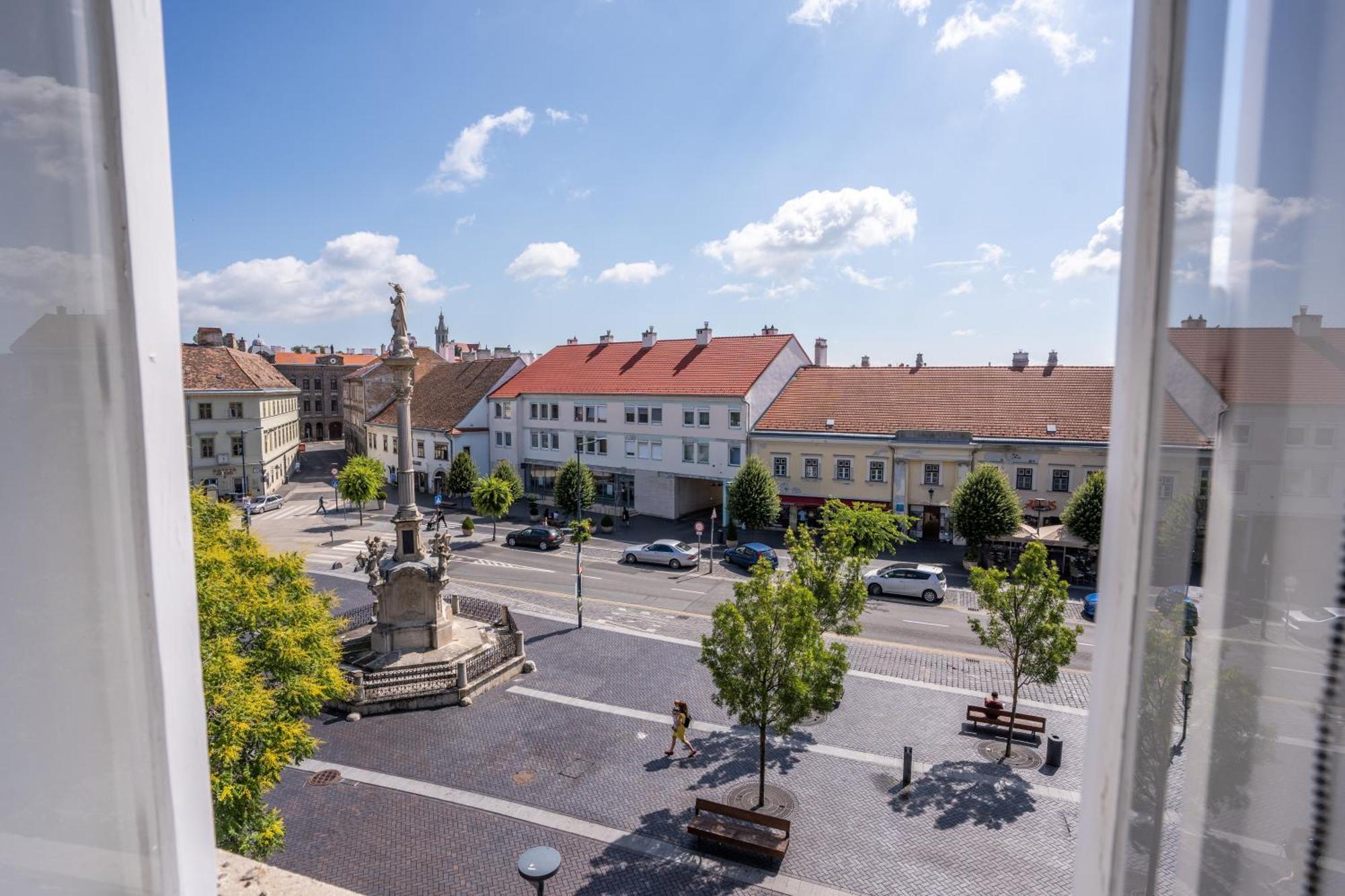 V62 Studio Apartments- In The Downtown Sopron Zewnętrze zdjęcie